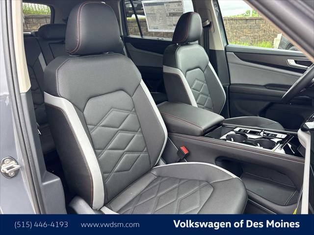 new 2025 Volkswagen Atlas car, priced at $48,498