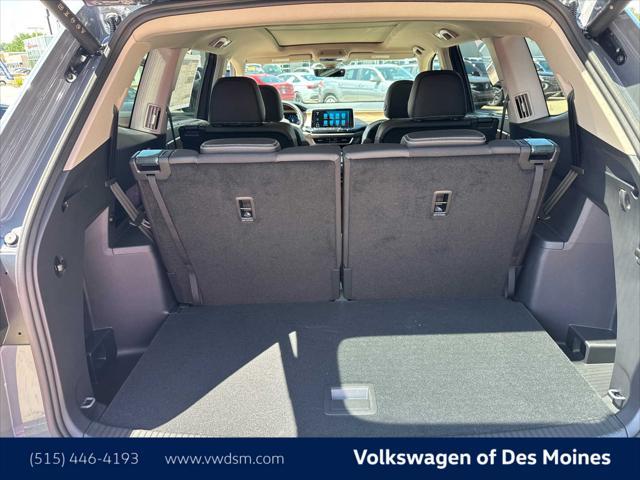new 2025 Volkswagen Atlas car, priced at $49,010