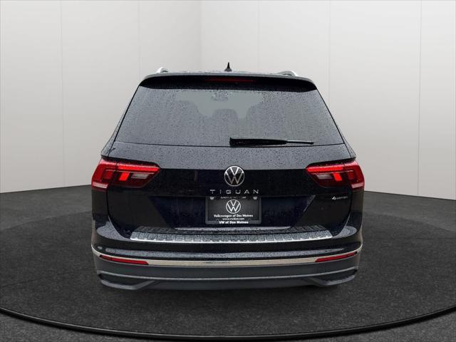 new 2024 Volkswagen Tiguan car, priced at $35,698