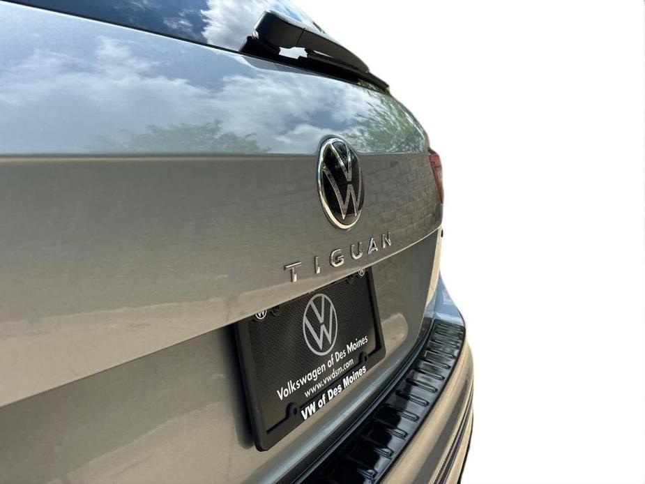 new 2024 Volkswagen Tiguan car, priced at $38,199