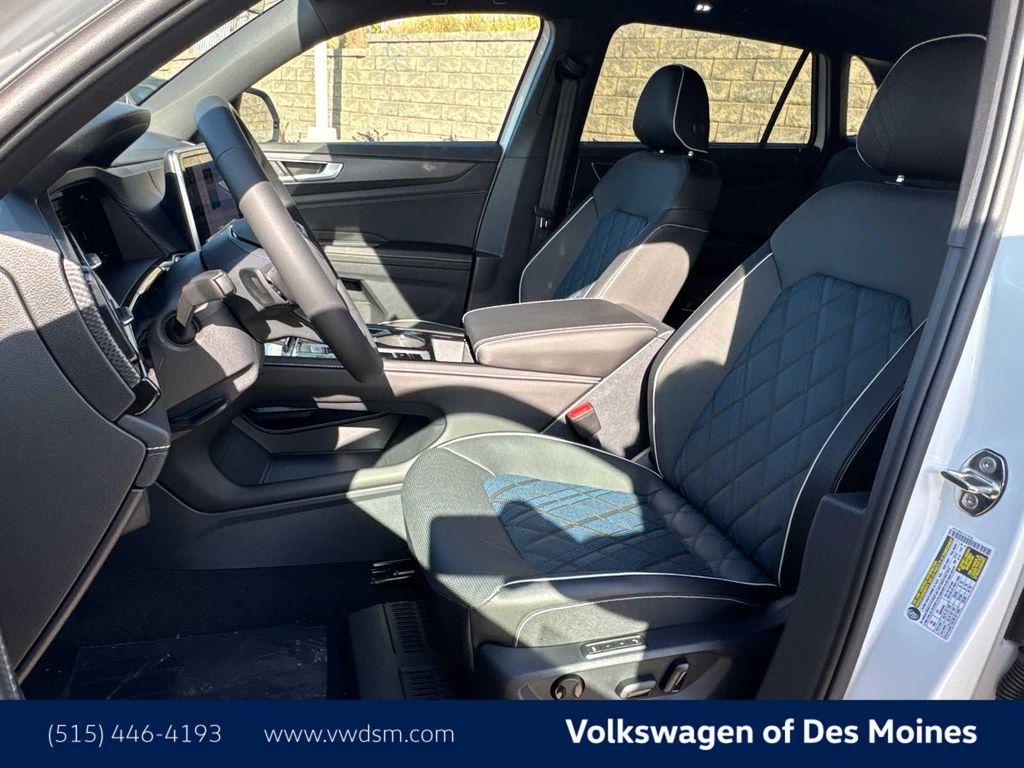 new 2026 Volkswagen Atlas Cross Sport car, priced at $53,906