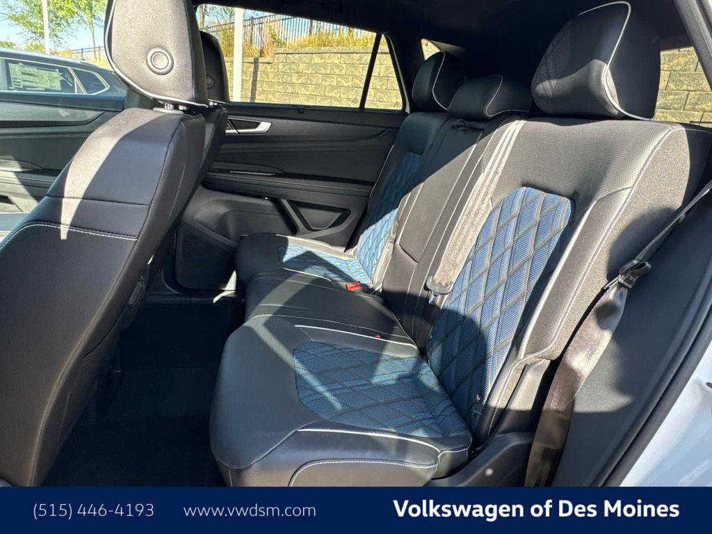 new 2026 Volkswagen Atlas Cross Sport car, priced at $53,906