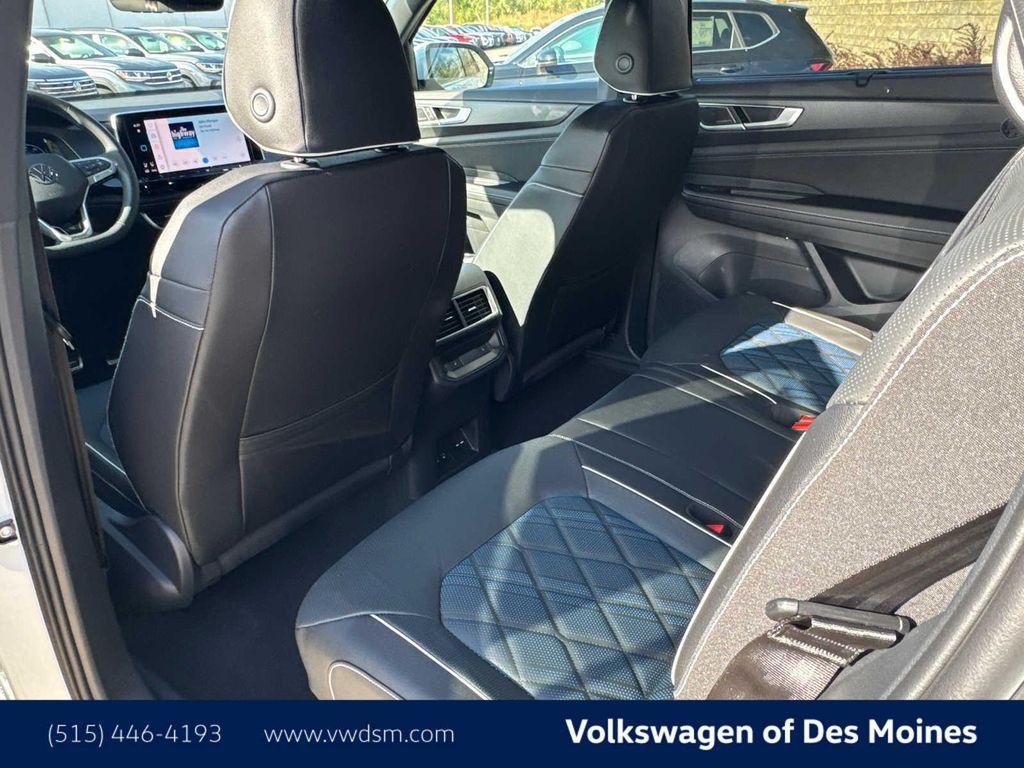 new 2026 Volkswagen Atlas Cross Sport car, priced at $53,906