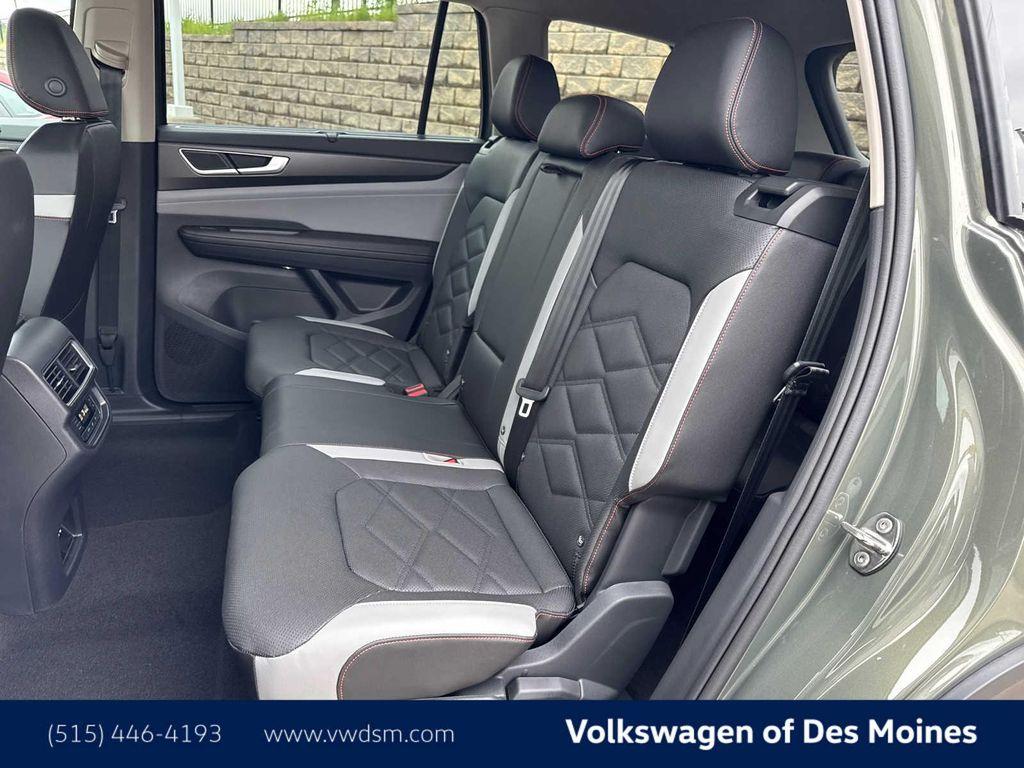 new 2025 Volkswagen Atlas car, priced at $47,998