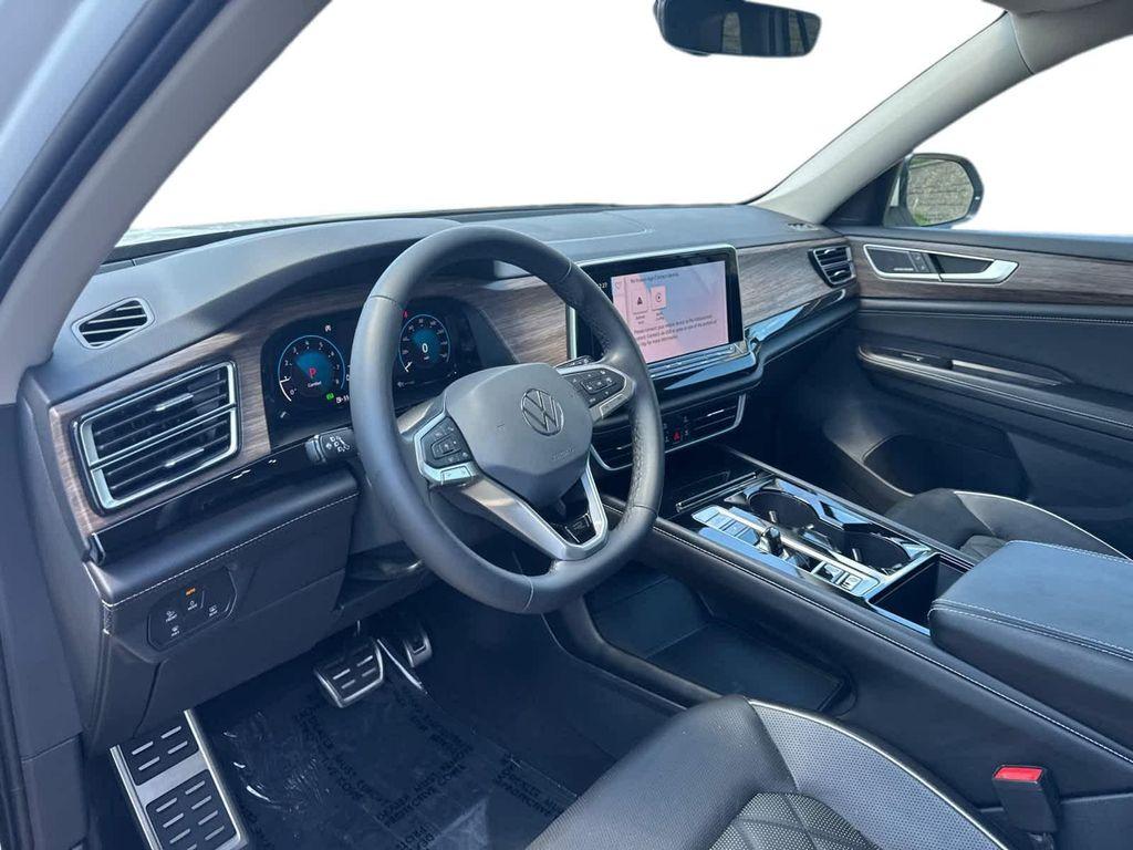 used 2024 Volkswagen Atlas car, priced at $39,998