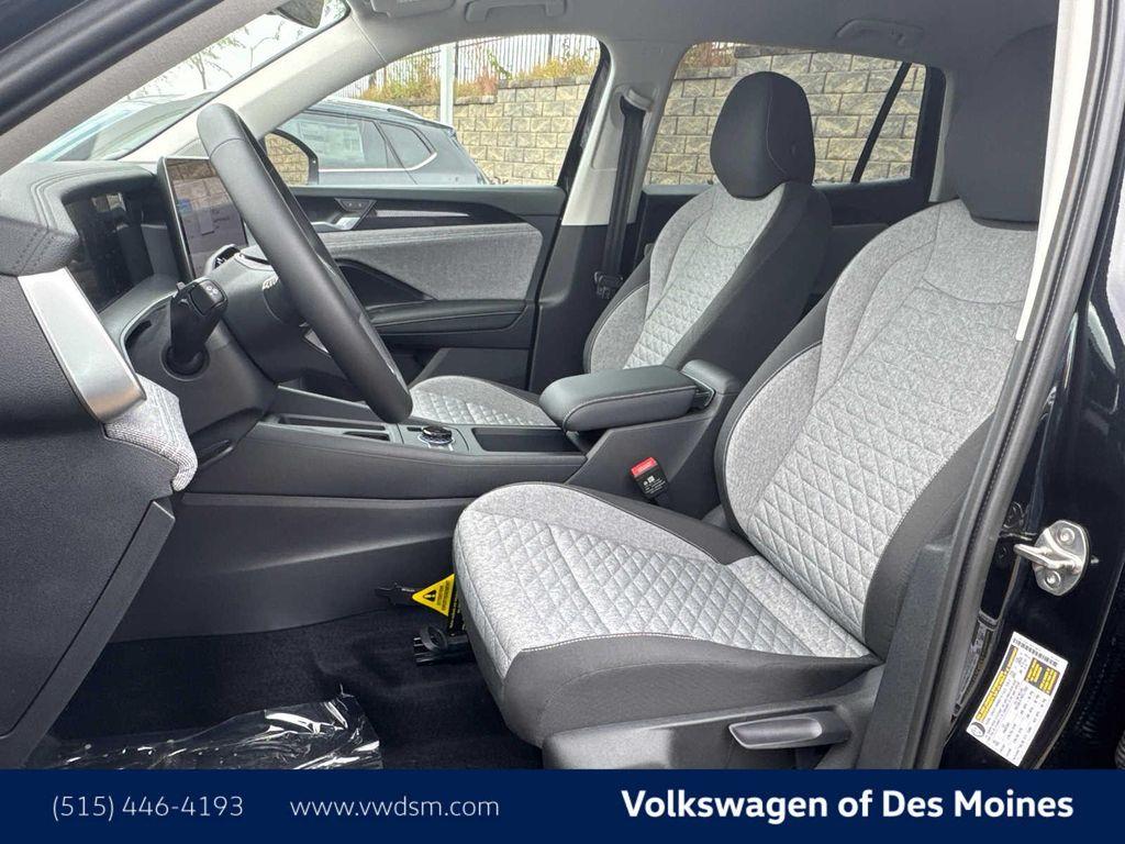 new 2025 Volkswagen Tiguan car, priced at $31,461