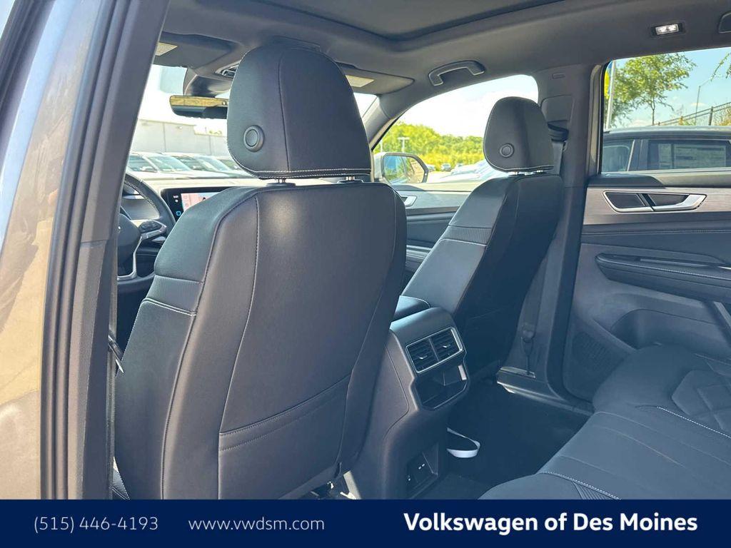 new 2026 Volkswagen Atlas Cross Sport car, priced at $45,604