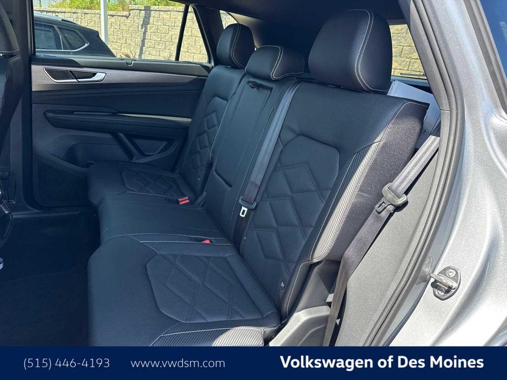 new 2026 Volkswagen Atlas Cross Sport car, priced at $45,604