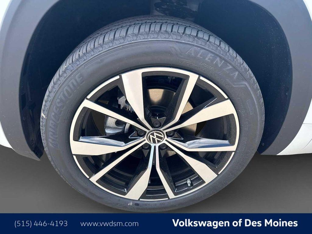 new 2025 Volkswagen Atlas Cross Sport car, priced at $55,301