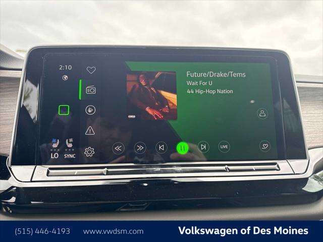 new 2025 Volkswagen Atlas car, priced at $50,998