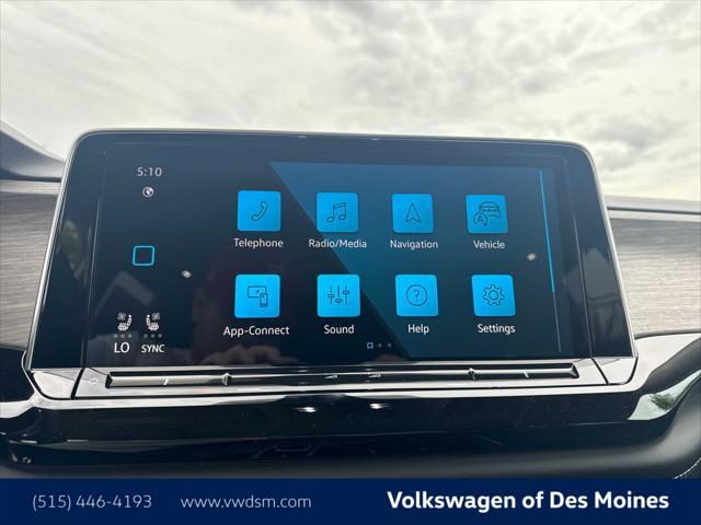 new 2025 Volkswagen Atlas car, priced at $55,856
