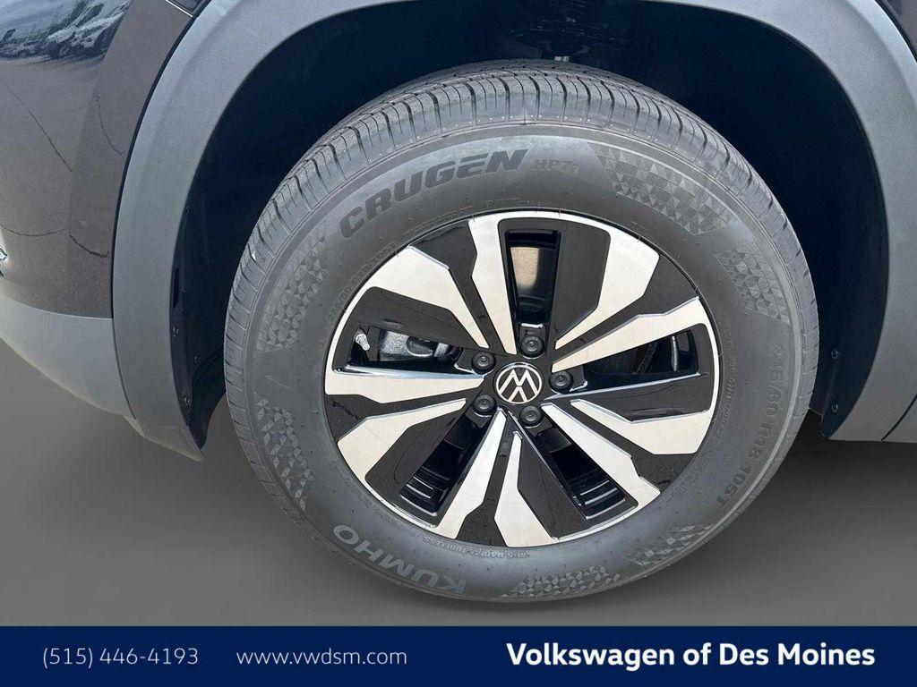 new 2025 Volkswagen Atlas Cross Sport car, priced at $39,998