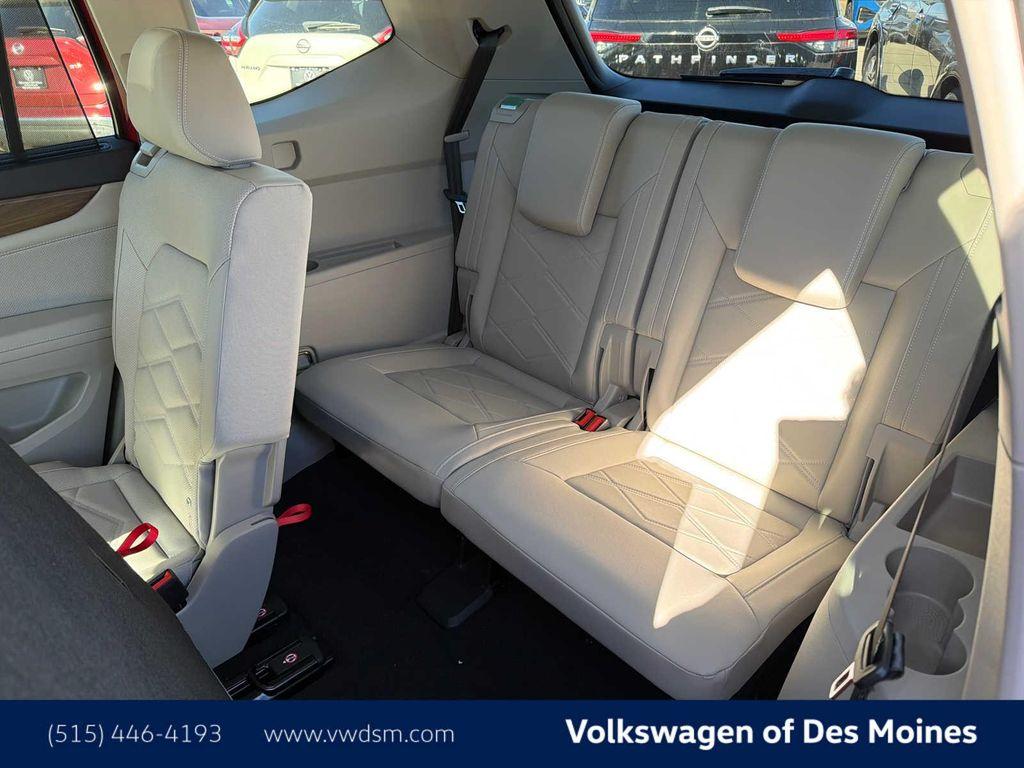 new 2025 Volkswagen Atlas car, priced at $42,380