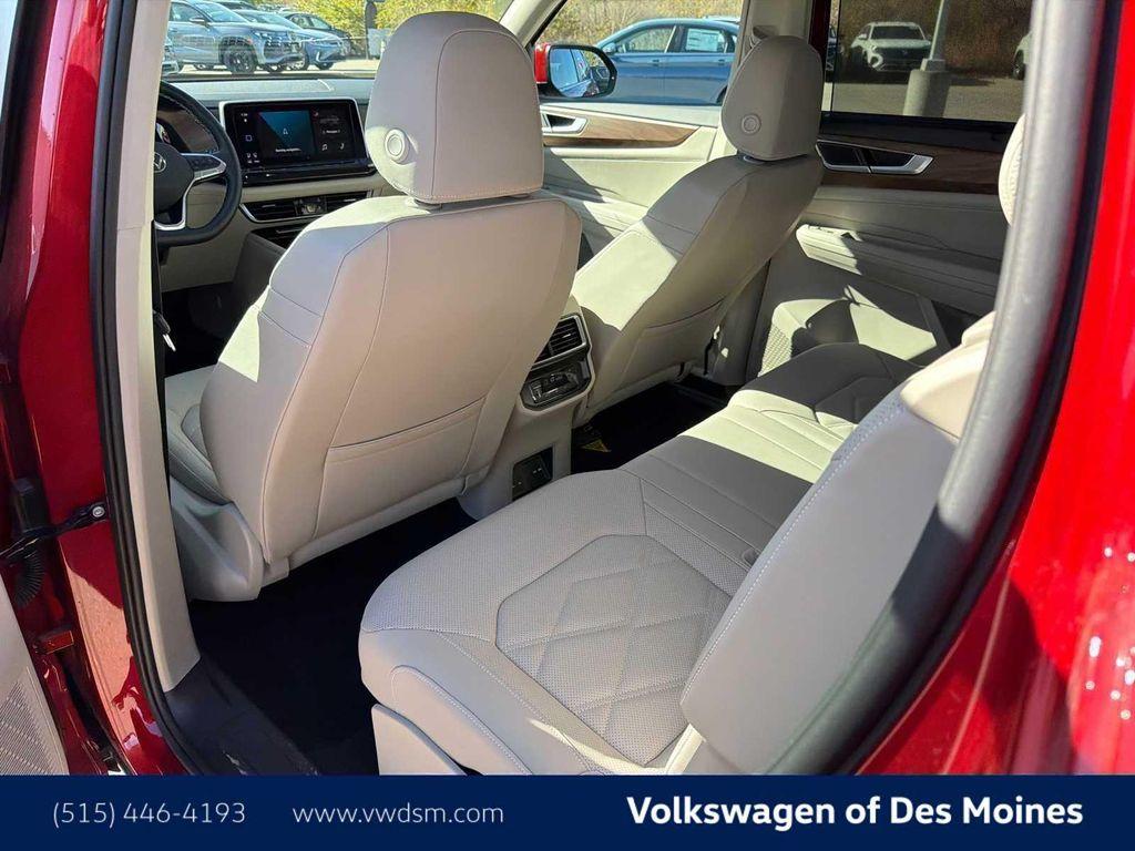 new 2025 Volkswagen Atlas car, priced at $45,880