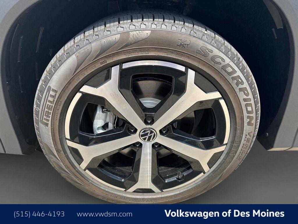 new 2025 Volkswagen Tiguan car, priced at $36,216