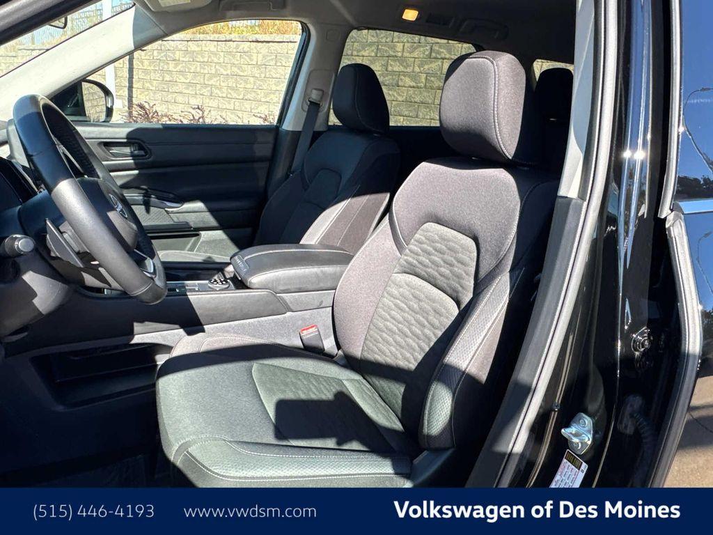 used 2025 Nissan Pathfinder car, priced at $32,504