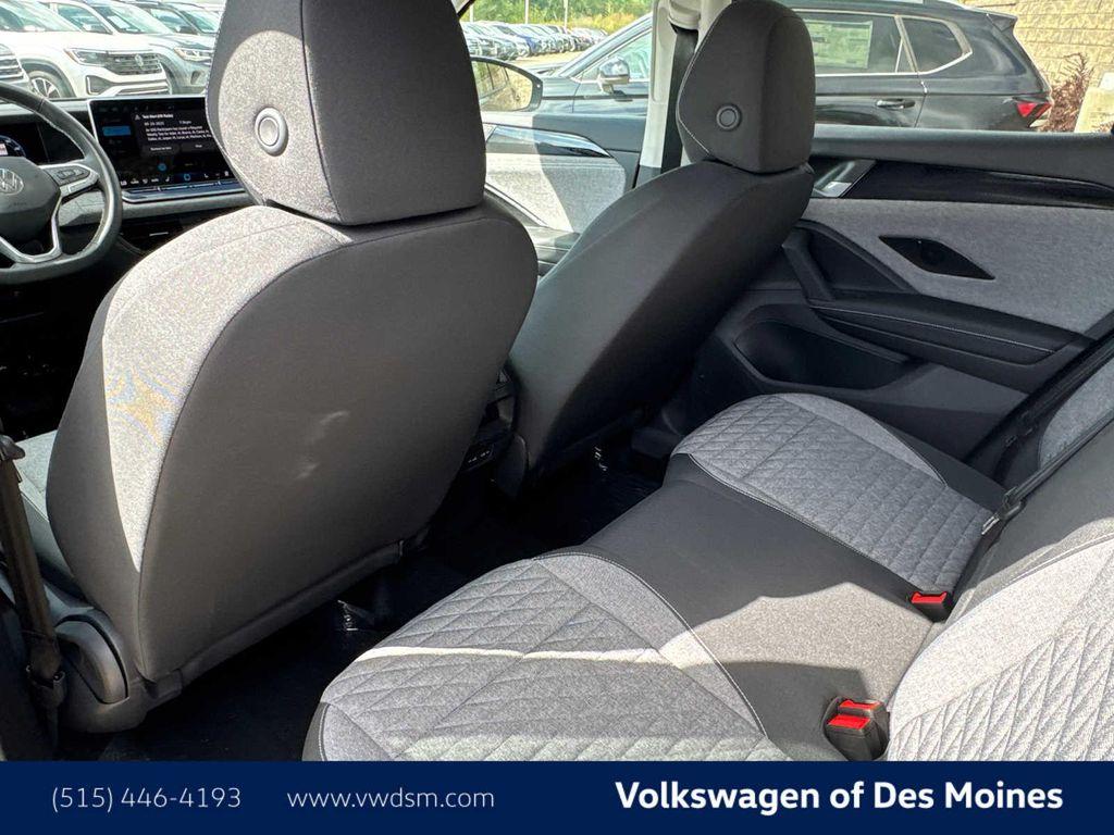 new 2025 Volkswagen Tiguan car, priced at $31,203