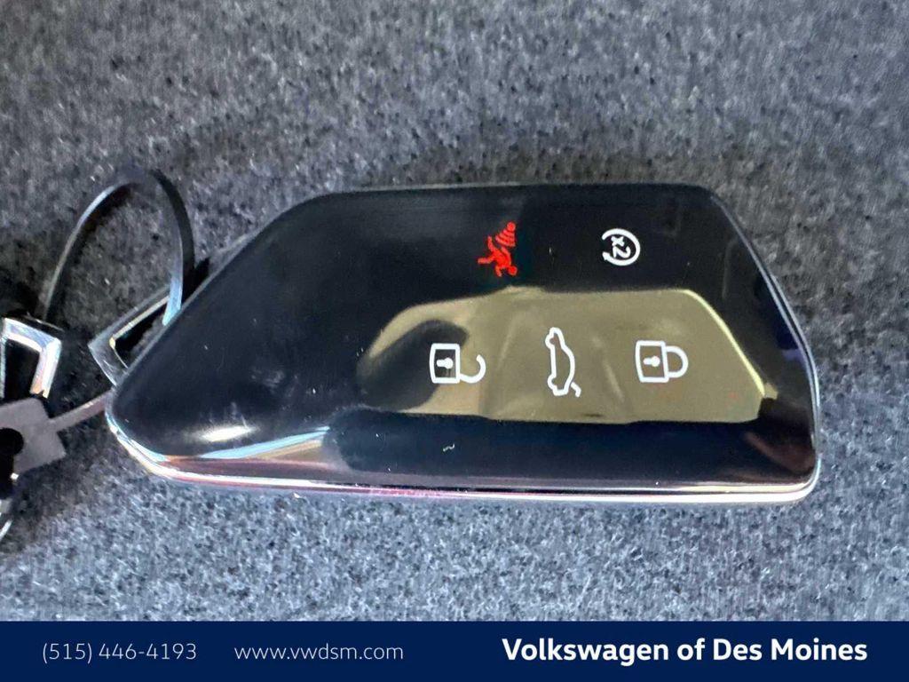 new 2025 Volkswagen Tiguan car, priced at $35,165