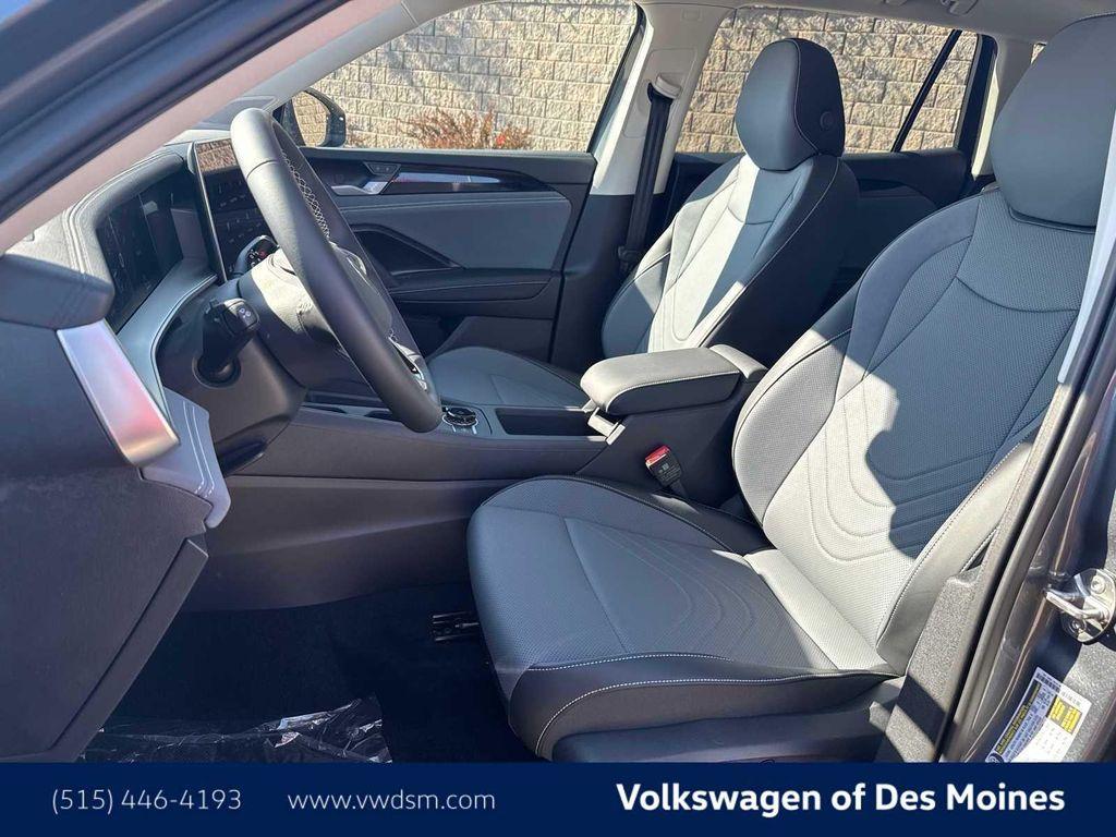 new 2025 Volkswagen Tiguan car, priced at $35,165