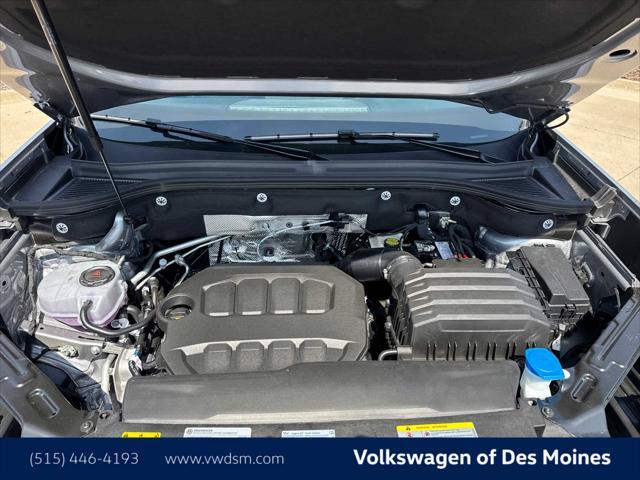 new 2025 Volkswagen Atlas car, priced at $46,520