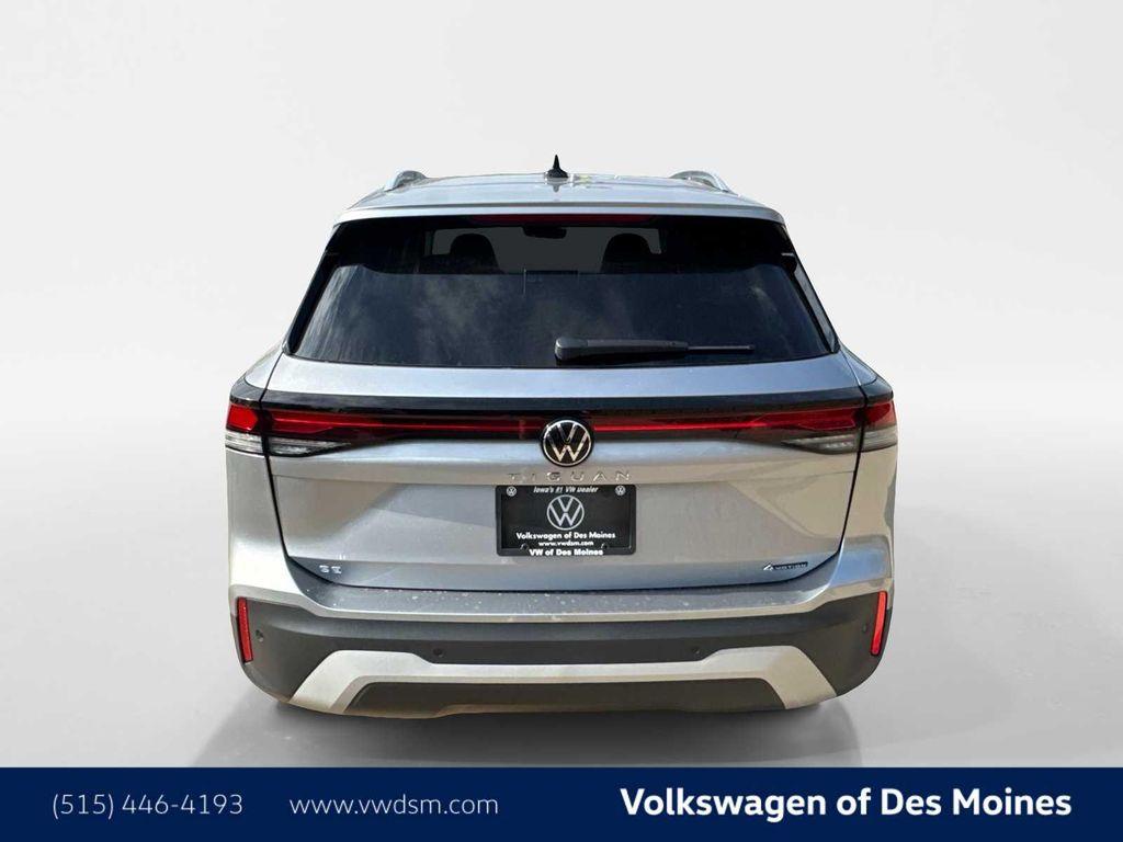 new 2025 Volkswagen Tiguan car, priced at $35,270