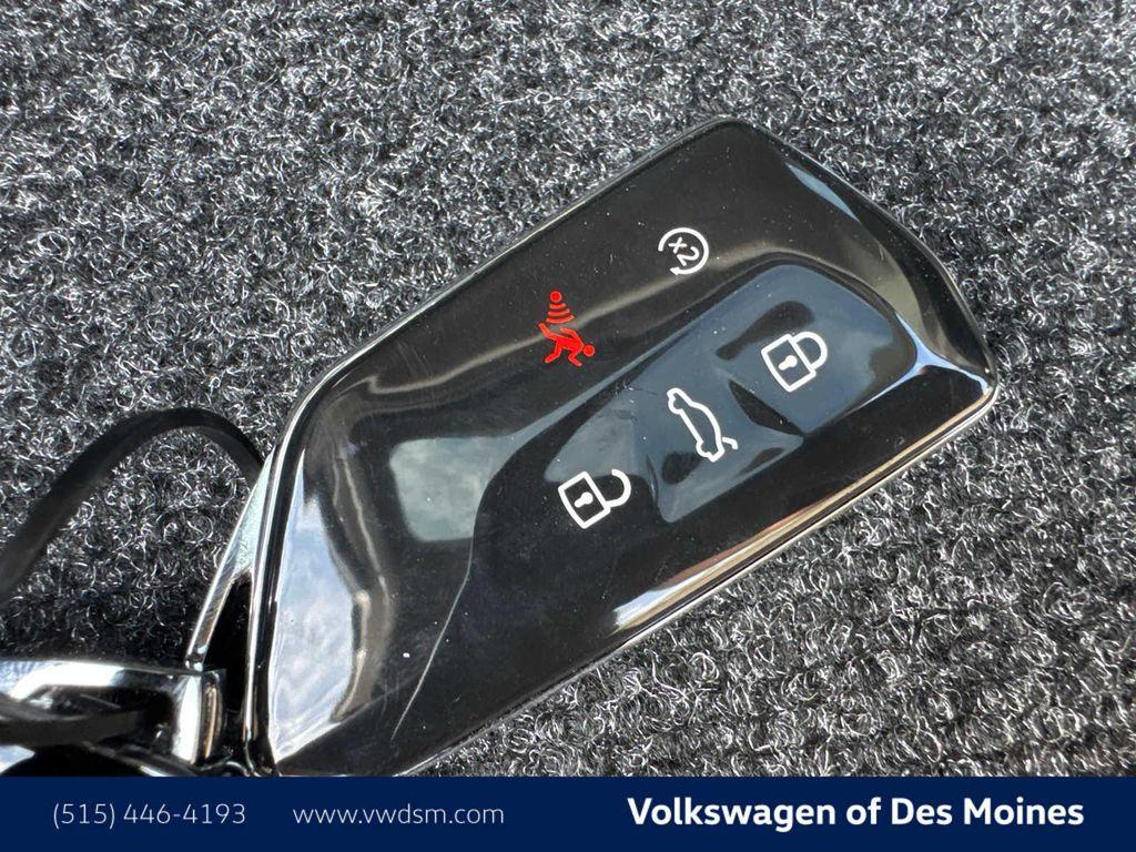 new 2025 Volkswagen Tiguan car, priced at $35,270