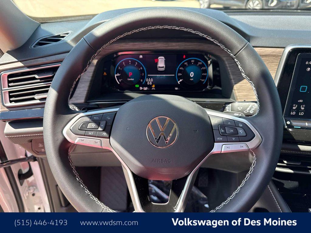 new 2025 Volkswagen Atlas car, priced at $50,498
