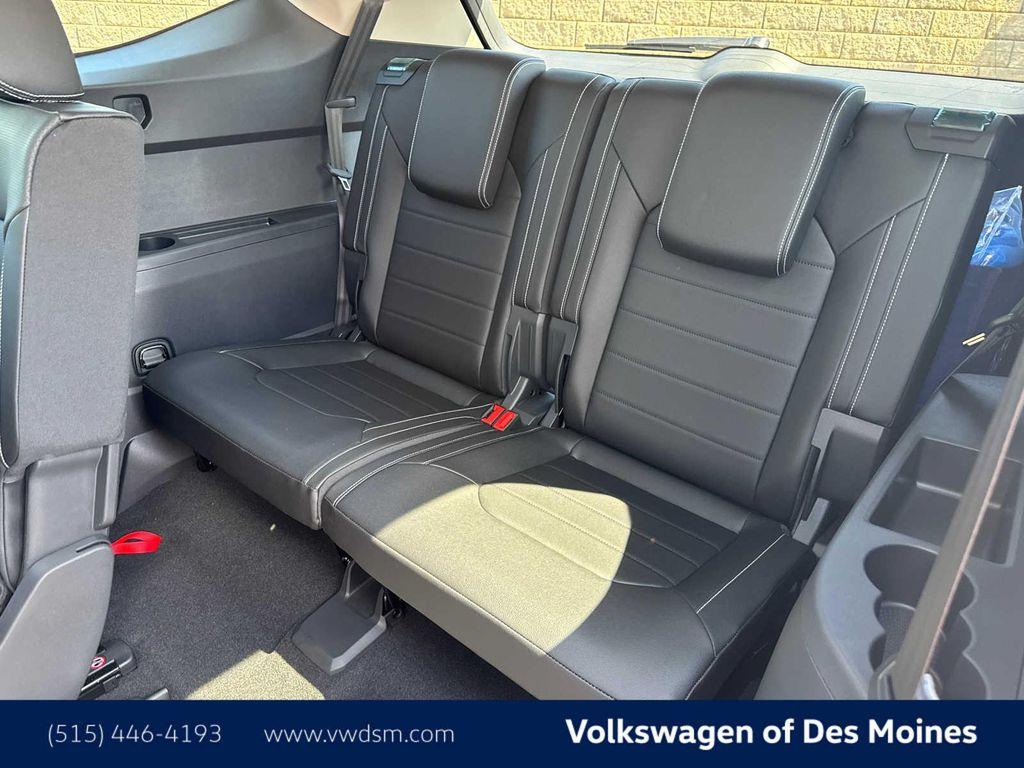 new 2025 Volkswagen Atlas car, priced at $50,498