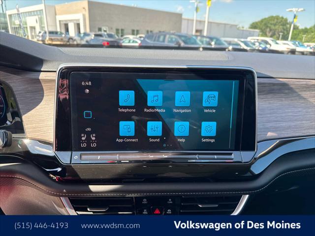 new 2025 Volkswagen Atlas car, priced at $49,998