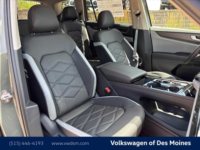 new 2025 Volkswagen Atlas car, priced at $46,998