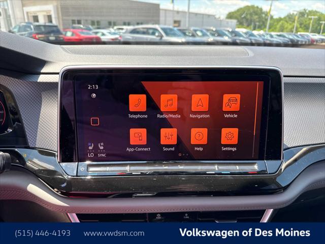 new 2025 Volkswagen Atlas car, priced at $46,998