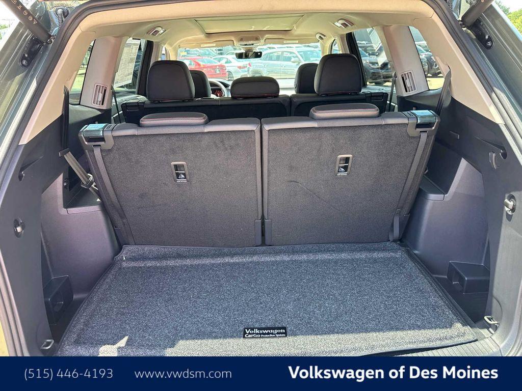 new 2025 Volkswagen Atlas car, priced at $47,998