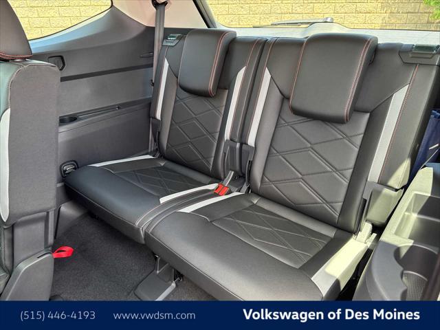 new 2025 Volkswagen Atlas car, priced at $46,998