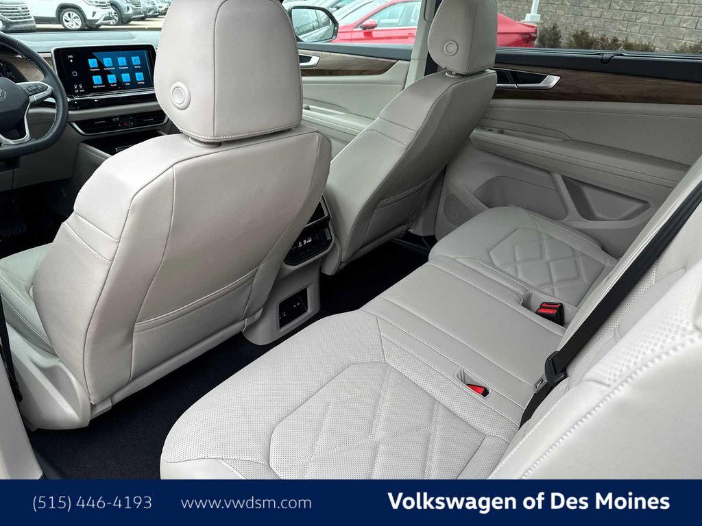 new 2025 Volkswagen Atlas car, priced at $47,498