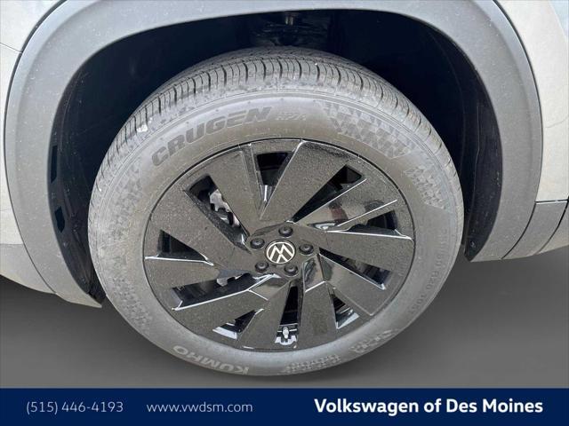 new 2025 Volkswagen Atlas car, priced at $47,498