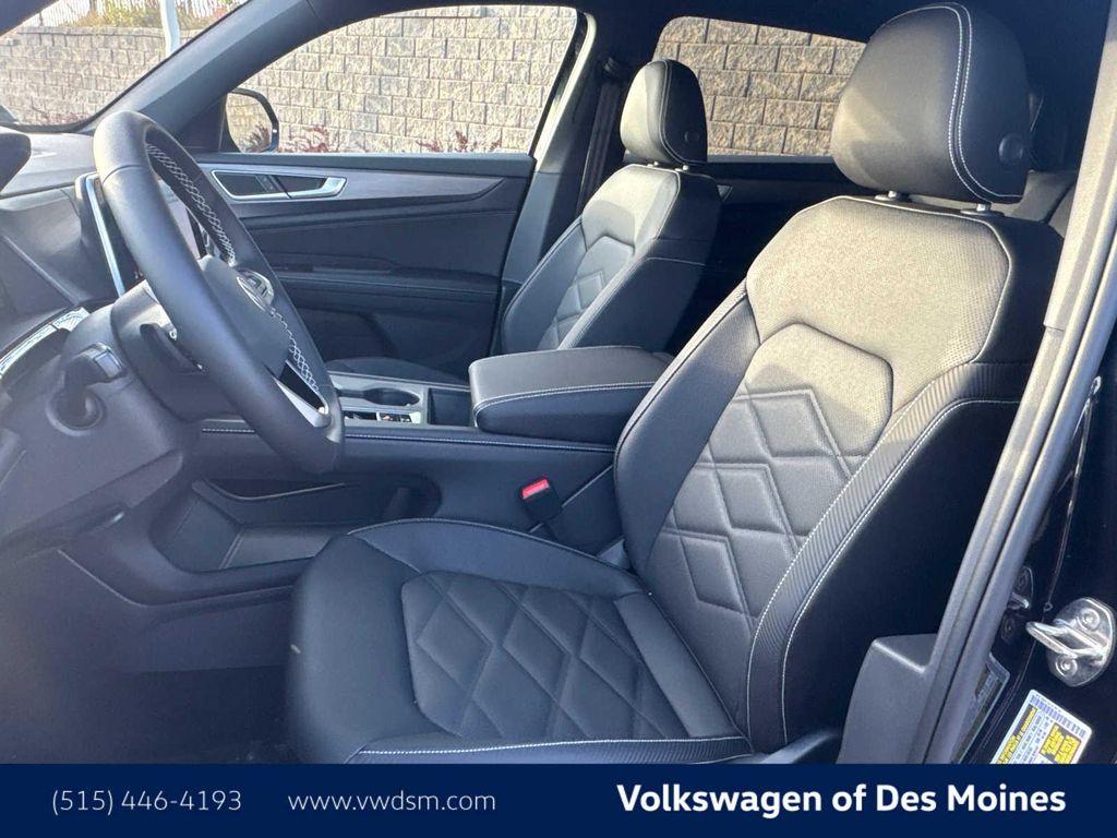 new 2026 Volkswagen Atlas Cross Sport car, priced at $40,268