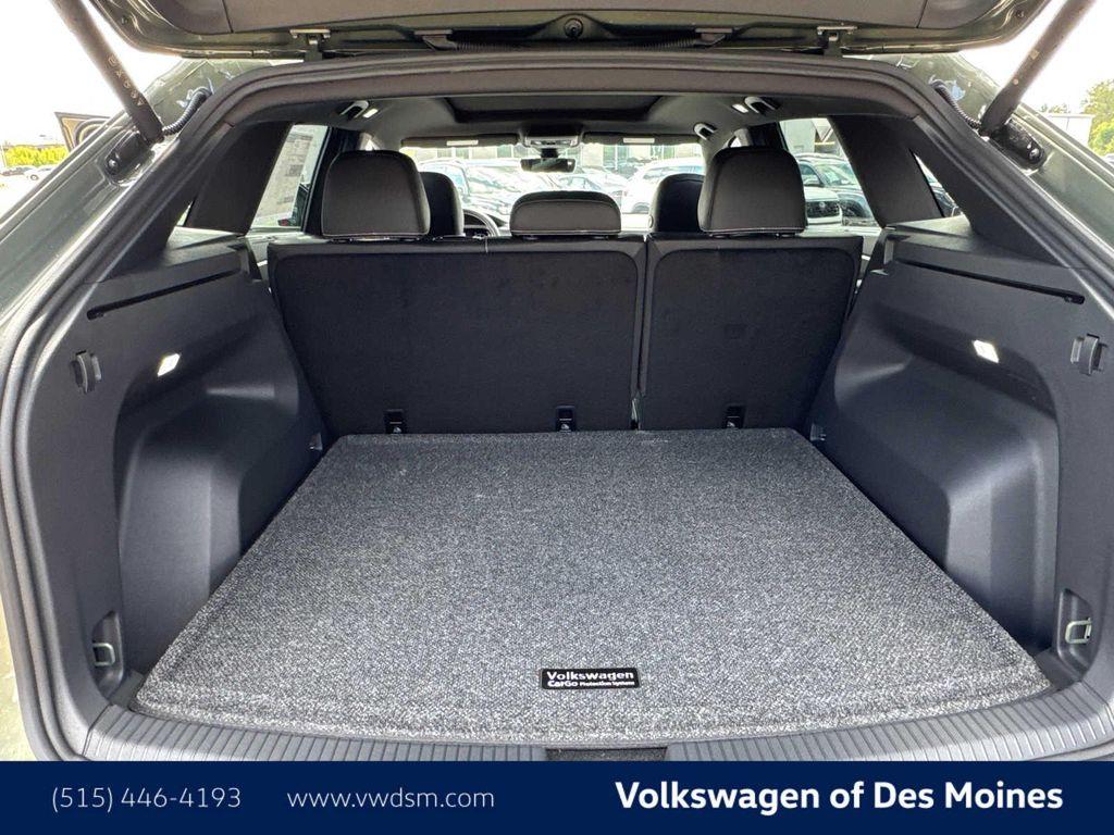 new 2026 Volkswagen Atlas Cross Sport car, priced at $46,115