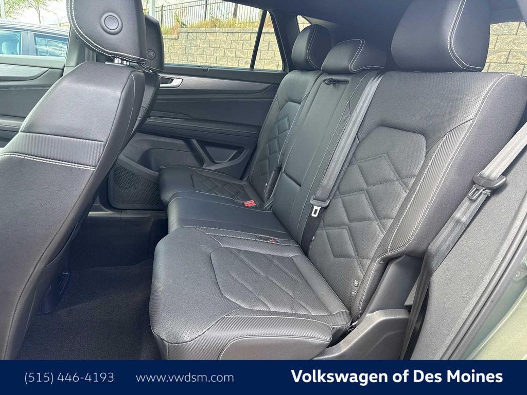 new 2026 Volkswagen Atlas Cross Sport car, priced at $46,115