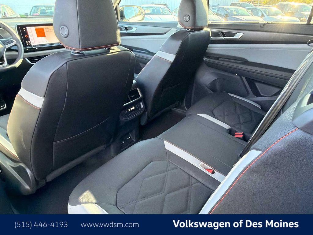 new 2026 Volkswagen Atlas car, priced at $47,764