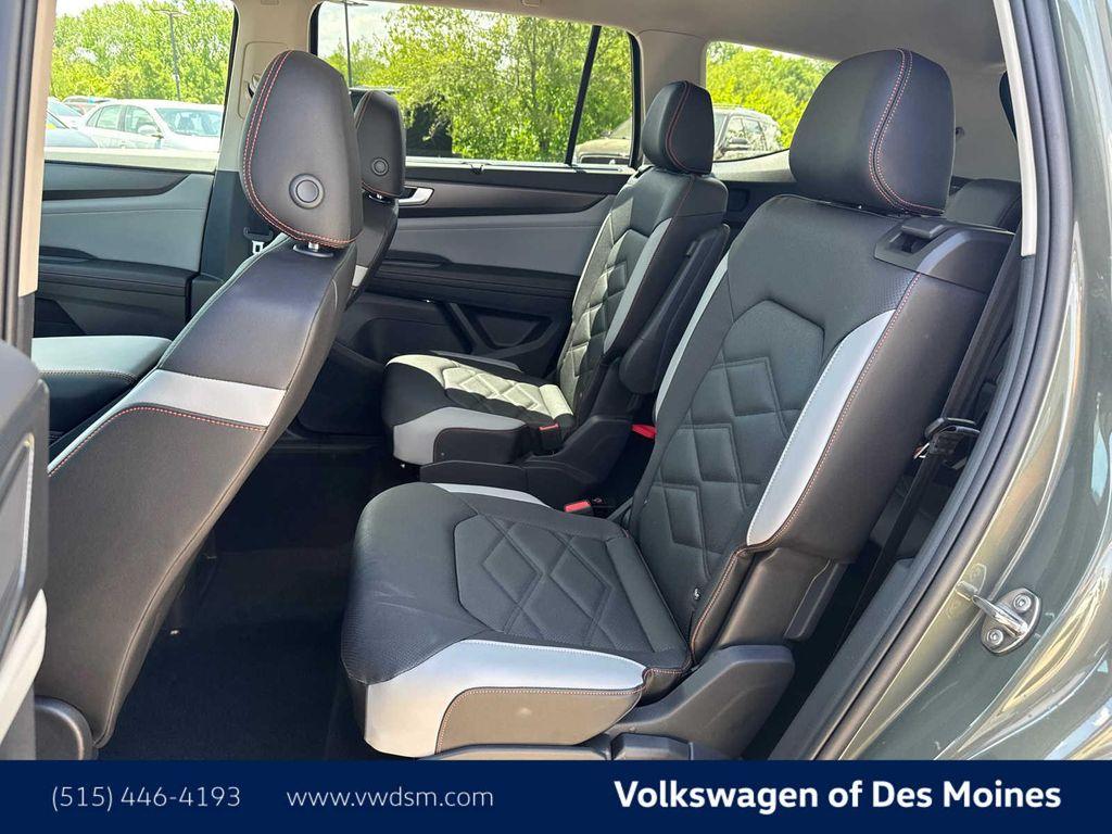 new 2025 Volkswagen Atlas car, priced at $48,998