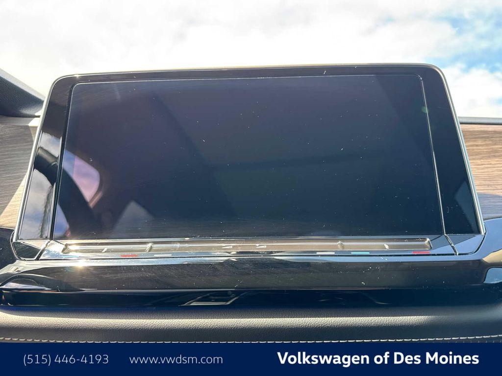 used 2024 Volkswagen Atlas car, priced at $37,697