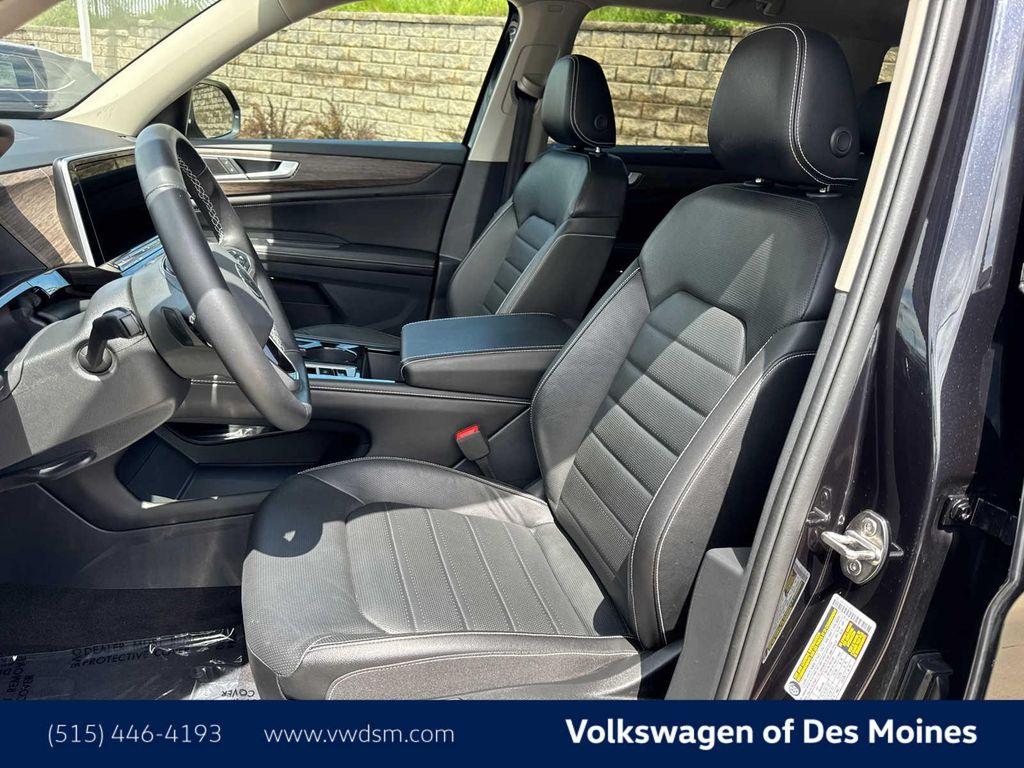 used 2024 Volkswagen Atlas car, priced at $37,697