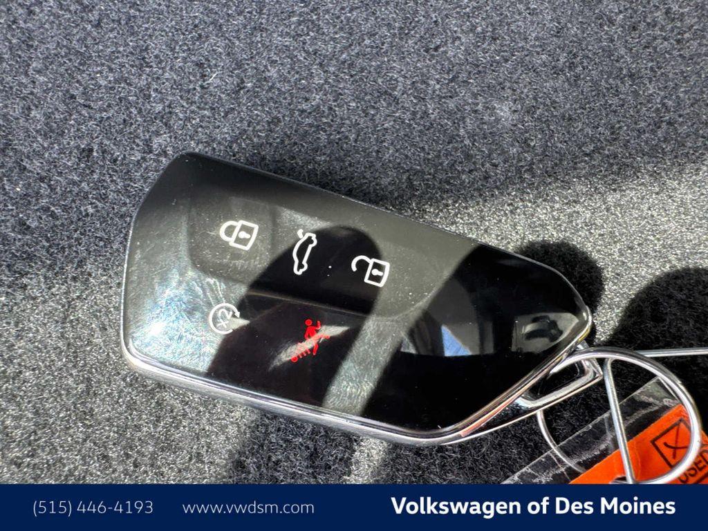 used 2024 Volkswagen Atlas car, priced at $37,697