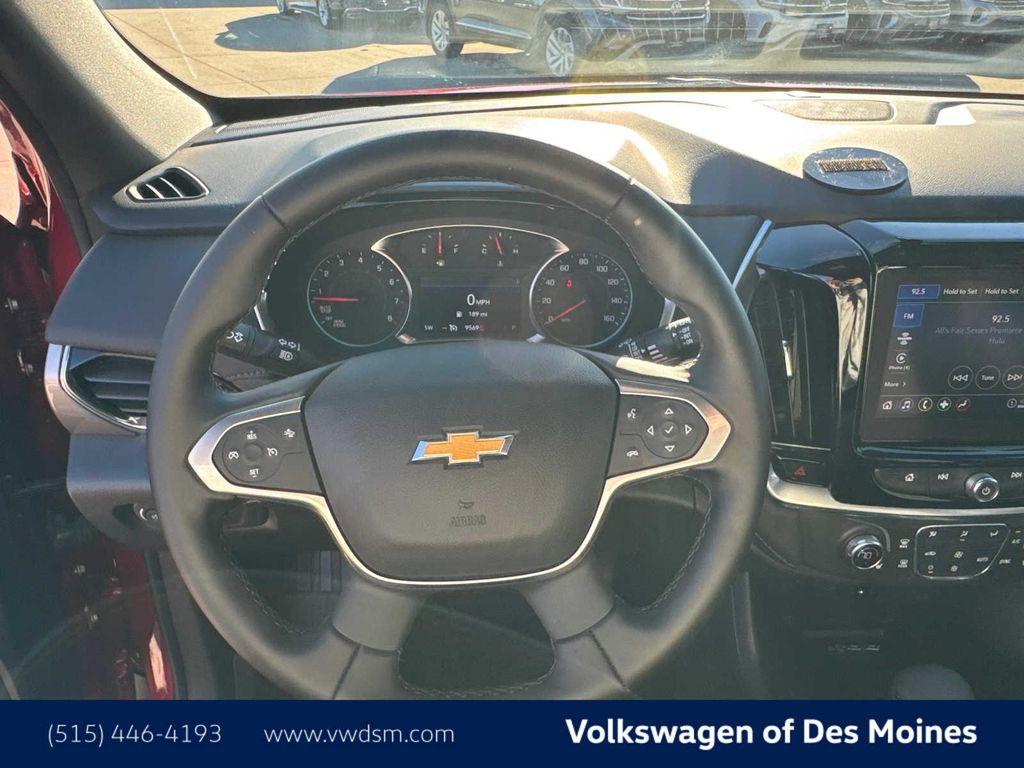 used 2024 Chevrolet Traverse car, priced at $35,998