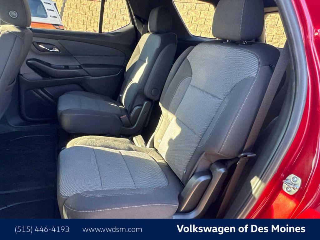 used 2024 Chevrolet Traverse car, priced at $35,998