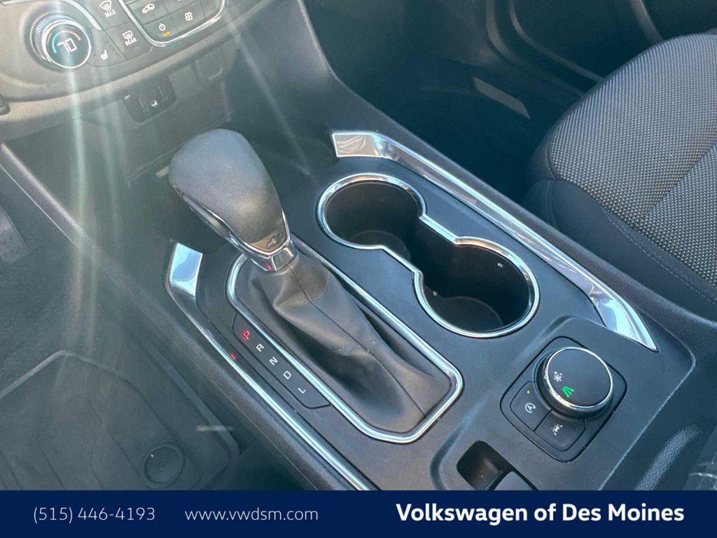 used 2024 Chevrolet Traverse car, priced at $35,998