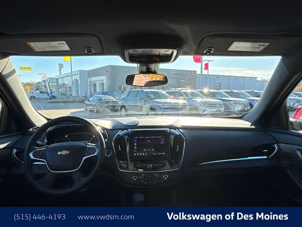 used 2024 Chevrolet Traverse car, priced at $35,998