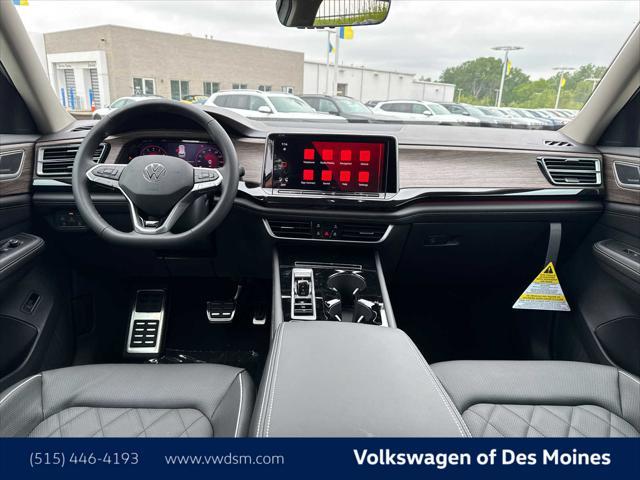 new 2025 Volkswagen Atlas car, priced at $54,998