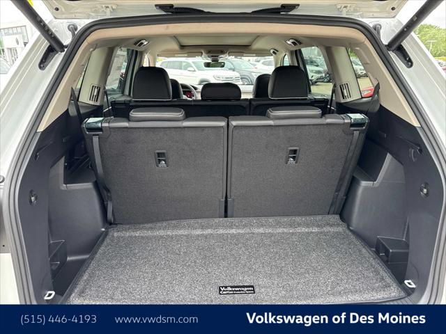 new 2025 Volkswagen Atlas car, priced at $54,998