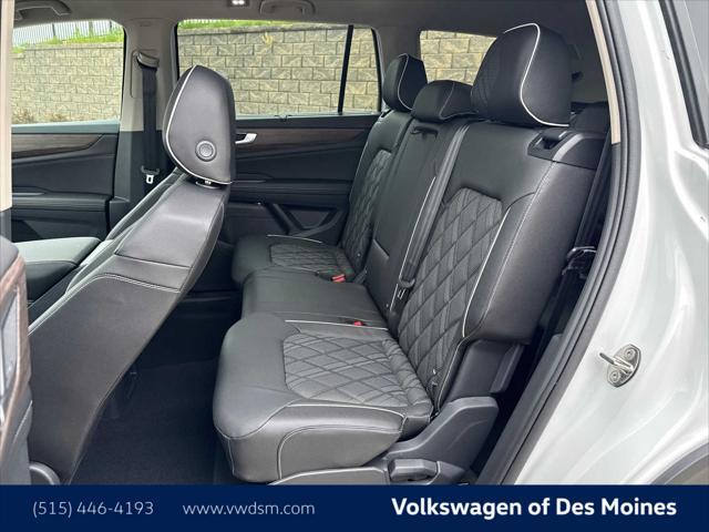 new 2025 Volkswagen Atlas car, priced at $54,998